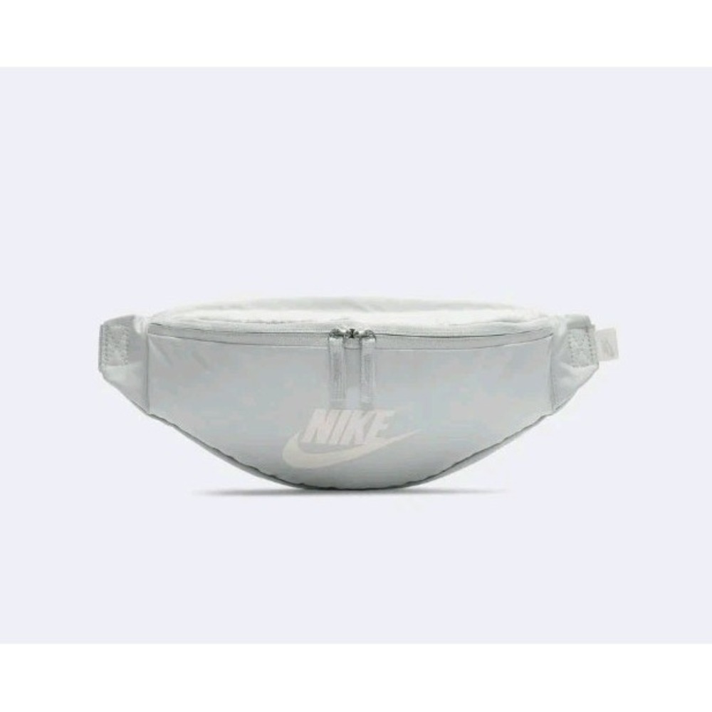 NWT Hertiage Nike Waistpack Fannypack Crossbody Unisex Workout Travel